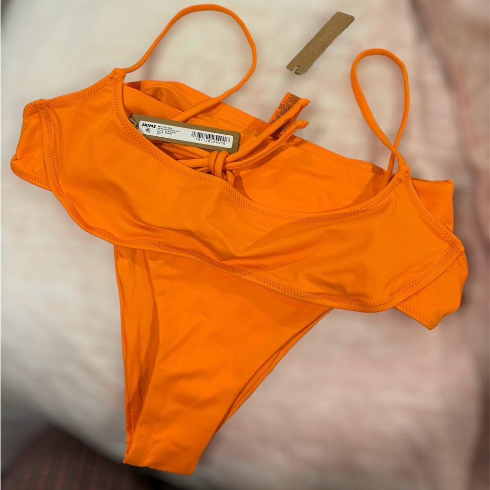Skims bikini set